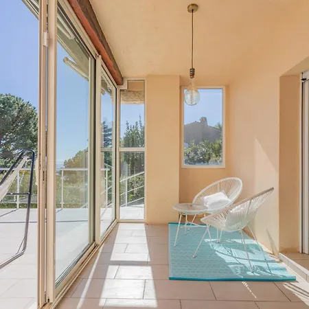 197 M² Vue Parking Villa