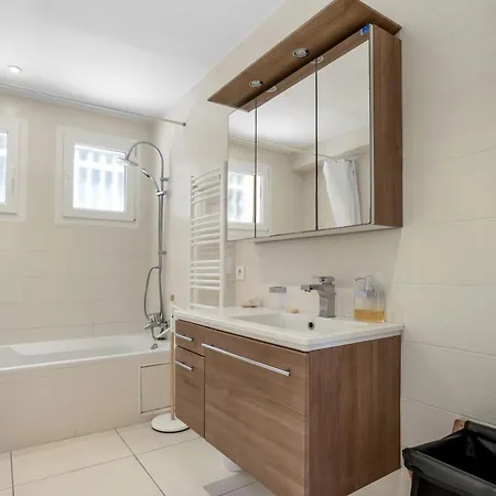 Vila 197 M² Vue Parking