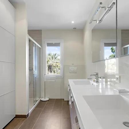 Villa 197 M² Vue Parking *